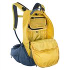 Trail Pro 16L Backpack Trail Pro 16L Backpack