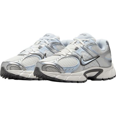 W NIKE V5 RNR