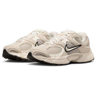 W NIKE V5 RNR