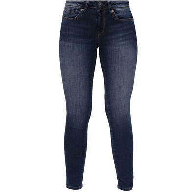 Monika Slim Fit