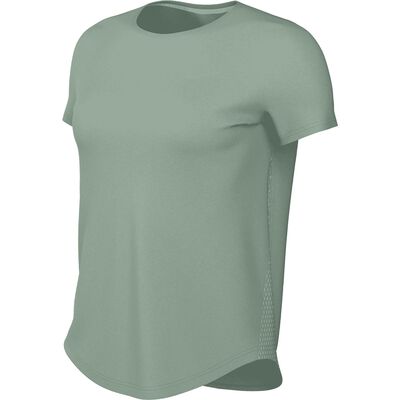 Nike Tempo Women"s Dri-FIT Sho