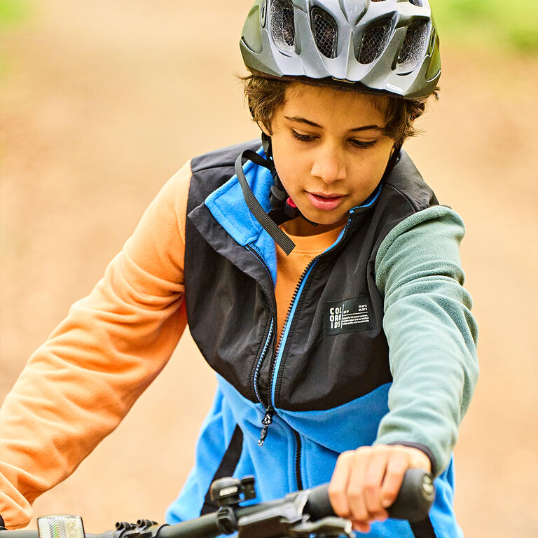 Sportbekleidung für Kinder