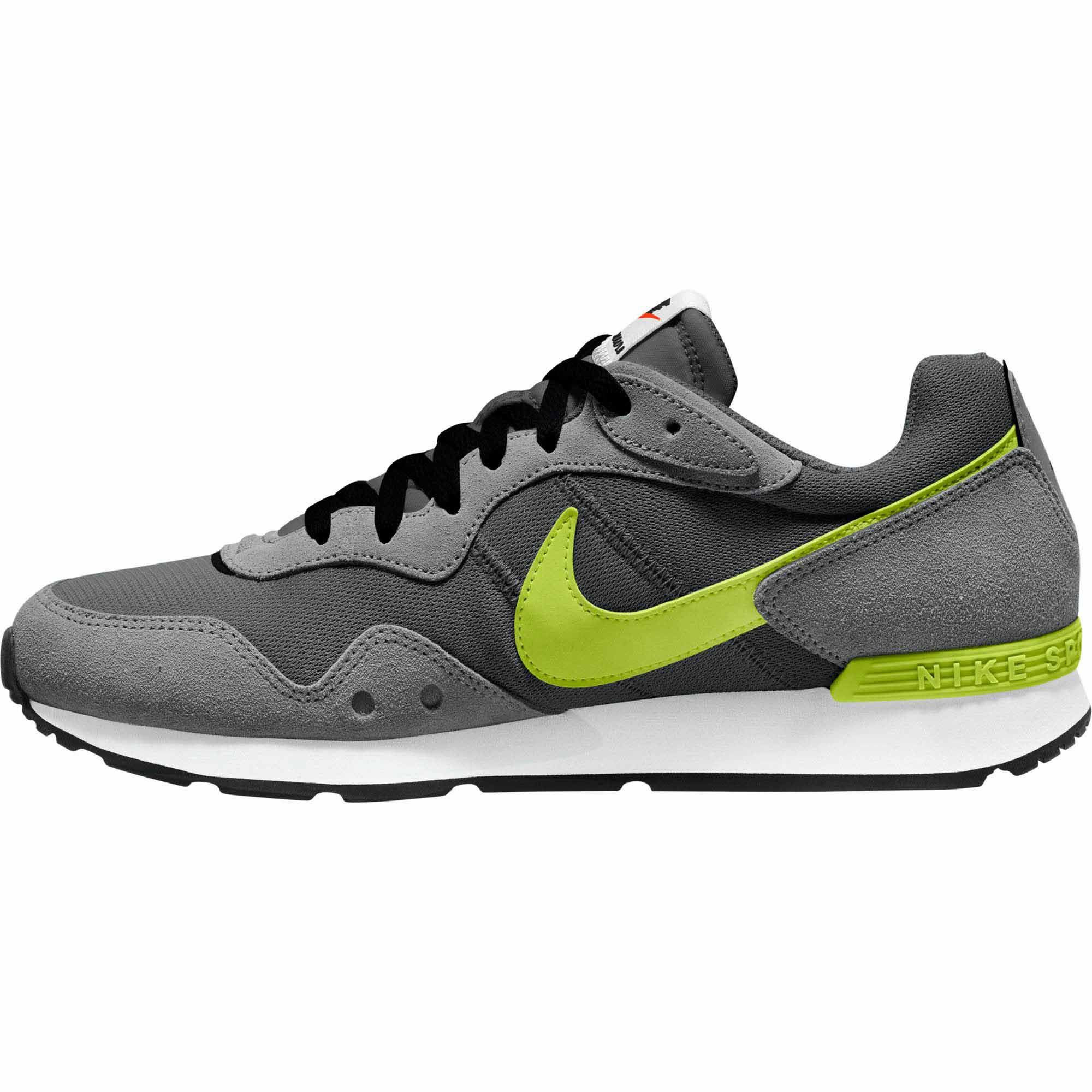 nike venture runner 2