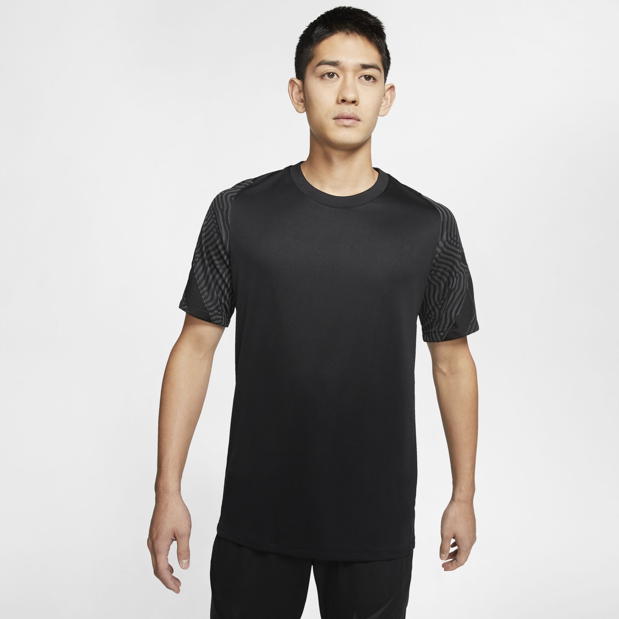 t shirt nike dri fit strike