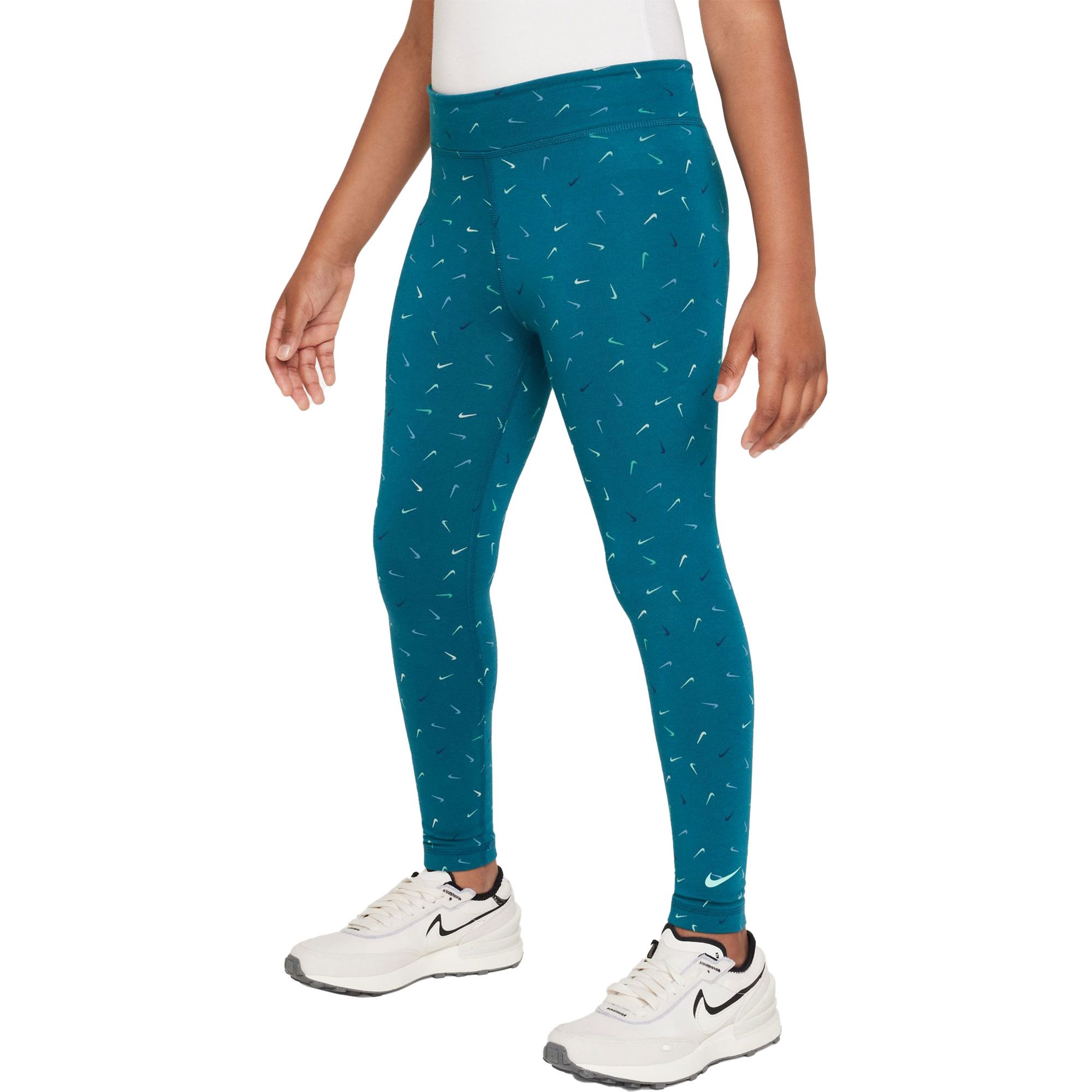 NIKE SPORTSWEAR ESSENTIAL BIG KIDS NIKE SPORTSWEAR ESSENTIAL BIG KIDS