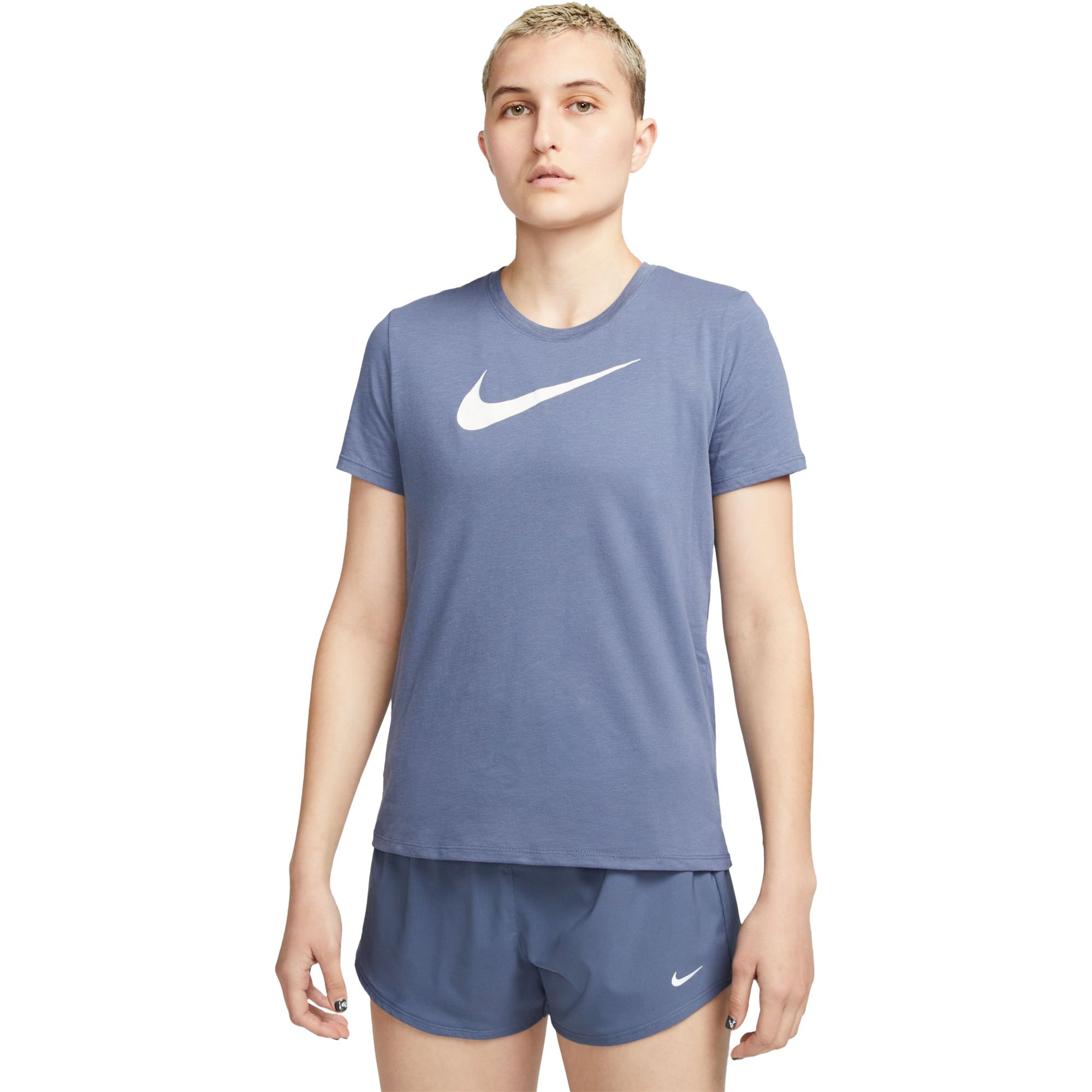NIKE DRI-FIT SWOOSH WOMEN\'S T-SHIRT NIKE DRI-FIT SWOOSH WOMEN\'S T-SHIRT