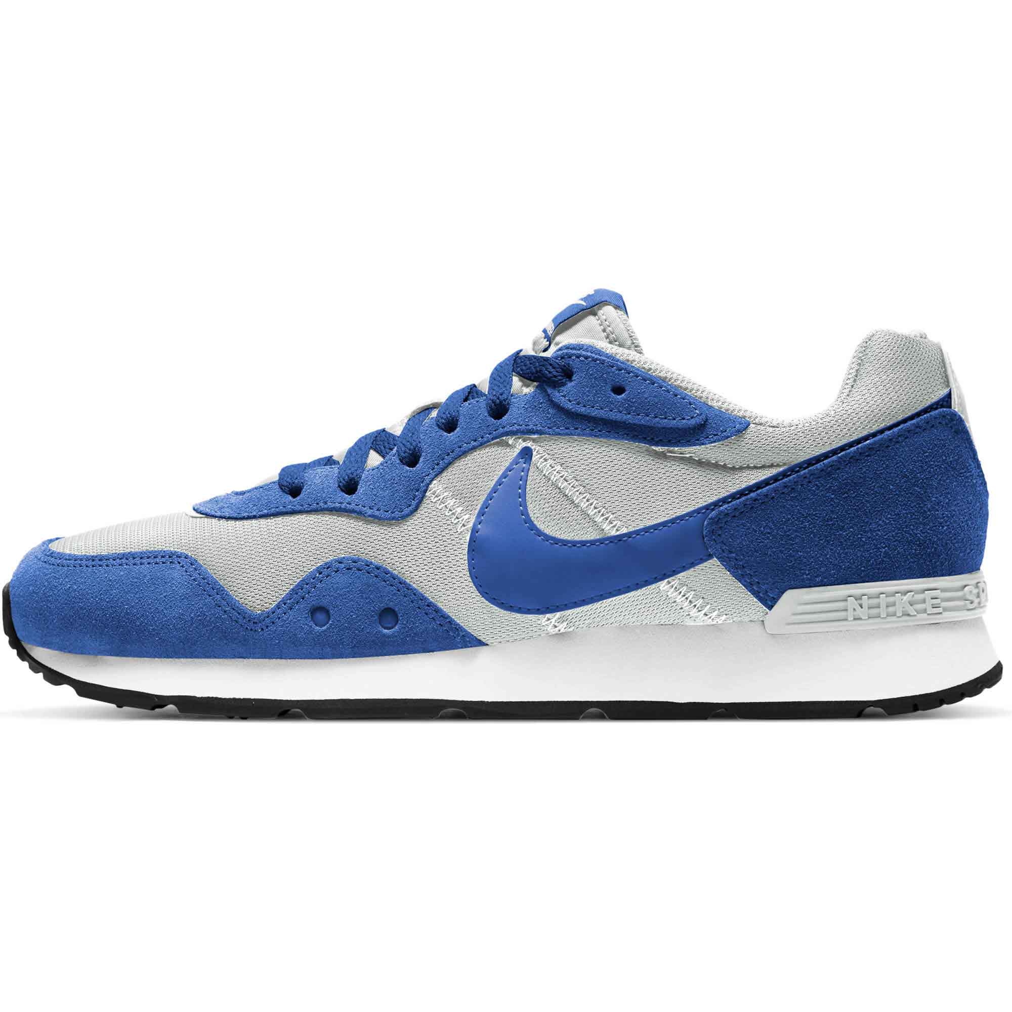 nike venture runner 42